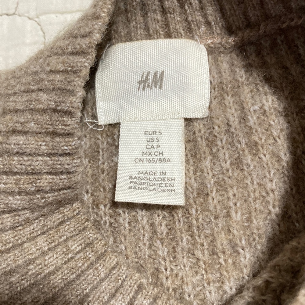 H&M fisherman sweater women’s small - Picture 3 of 6